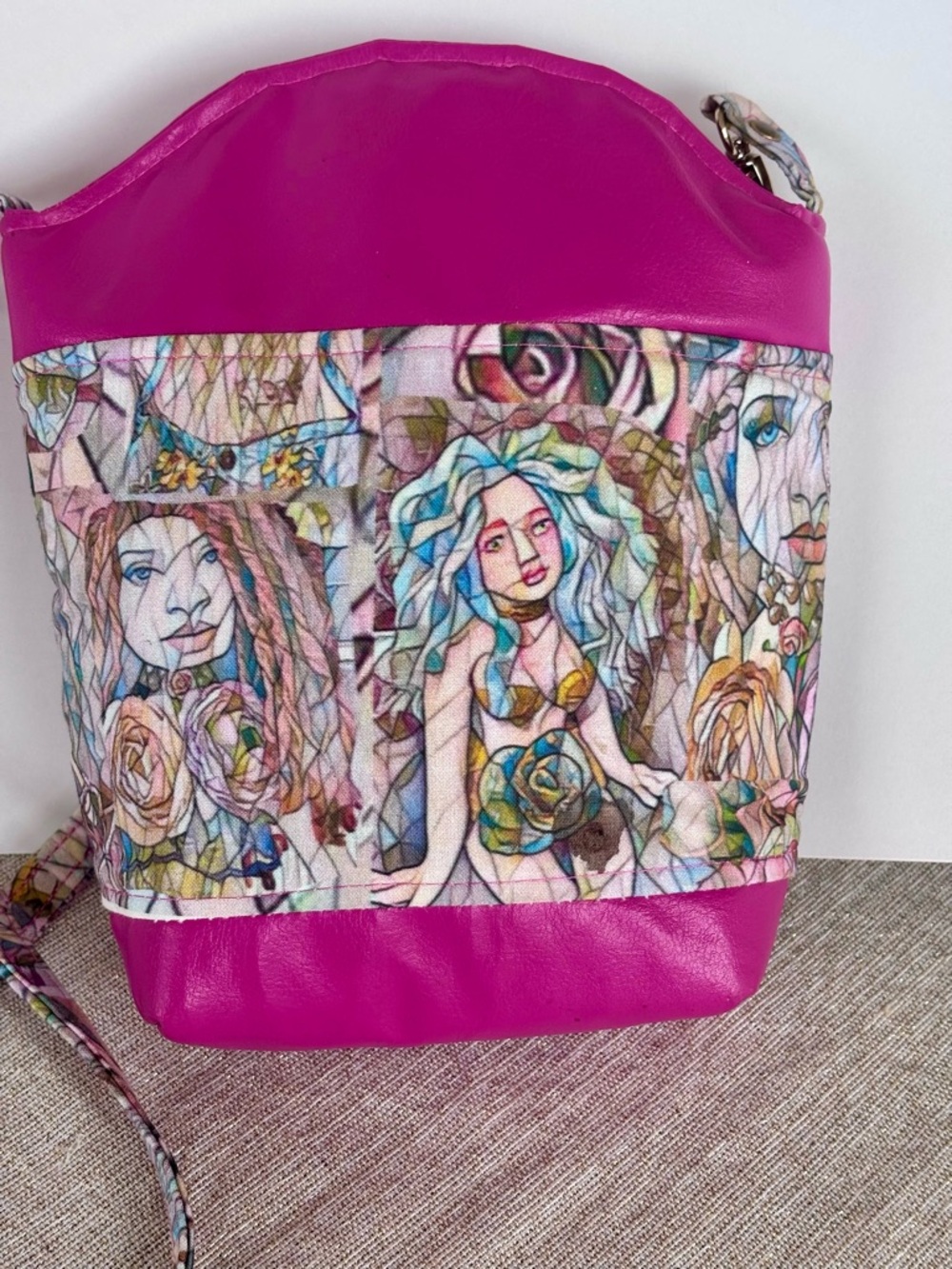 Artsy Face Print Crossbody Bag Pink Faux Leather Small Statement Bag